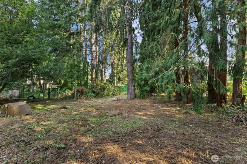 Property photo for 11719 35th Avenue Se, Everett photo 22