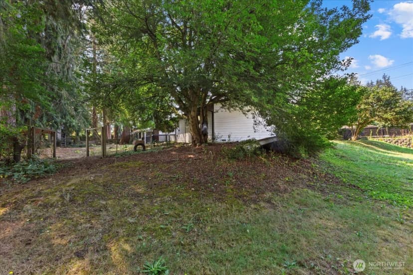 Property photo for 11719 35th Avenue Se, Everett photo 24