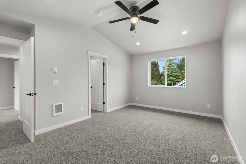 Property photo for 1914 4th Street, Bremerton photo 25