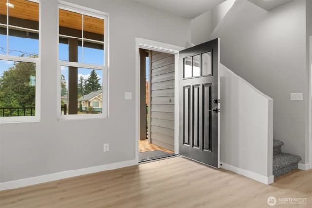 Property photo for 1914 4th Street, Bremerton photo 4