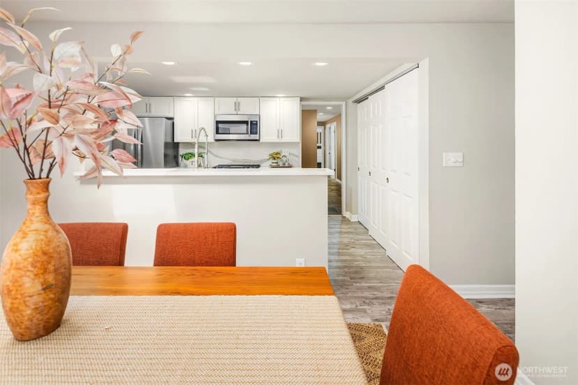 Property photo for 2410 Sahalee Drive W, Sammamish photo 18