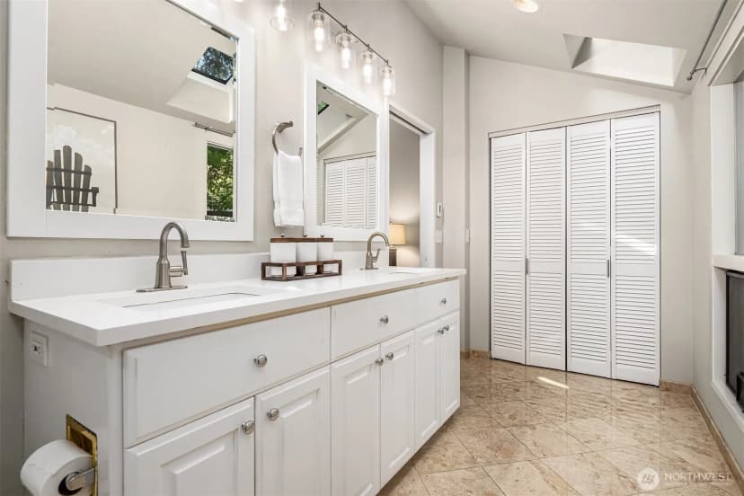 Property photo for 2410 Sahalee Drive W, Sammamish photo 27