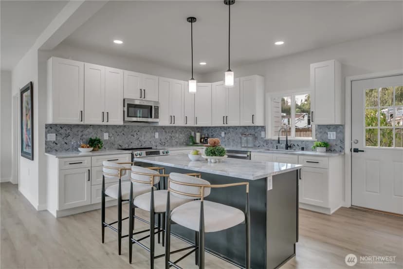 Property photo for 8739 S 113th Street, Seattle photo 19