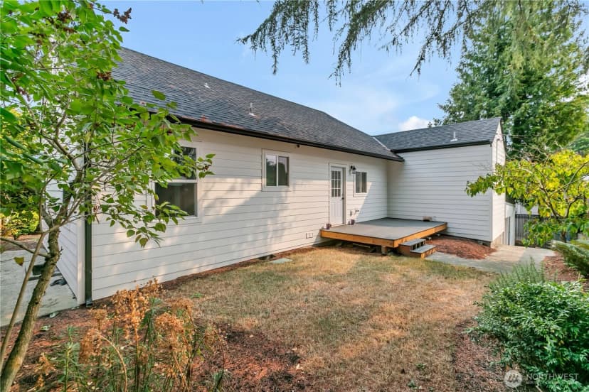 Property photo for 8739 S 113th Street, Seattle photo 32