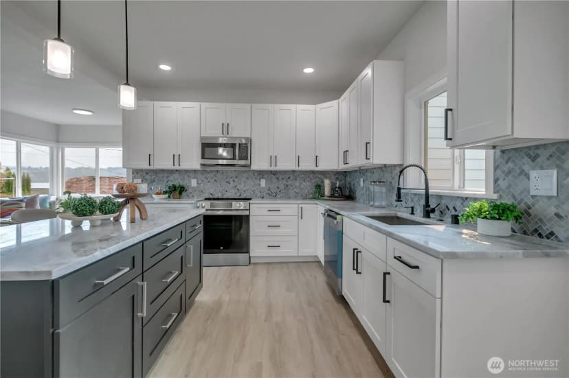 Property photo for 8739 S 113th Street, Seattle photo 17