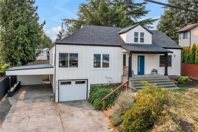 Property photo for 8739 S 113th Street, Seattle photo 2