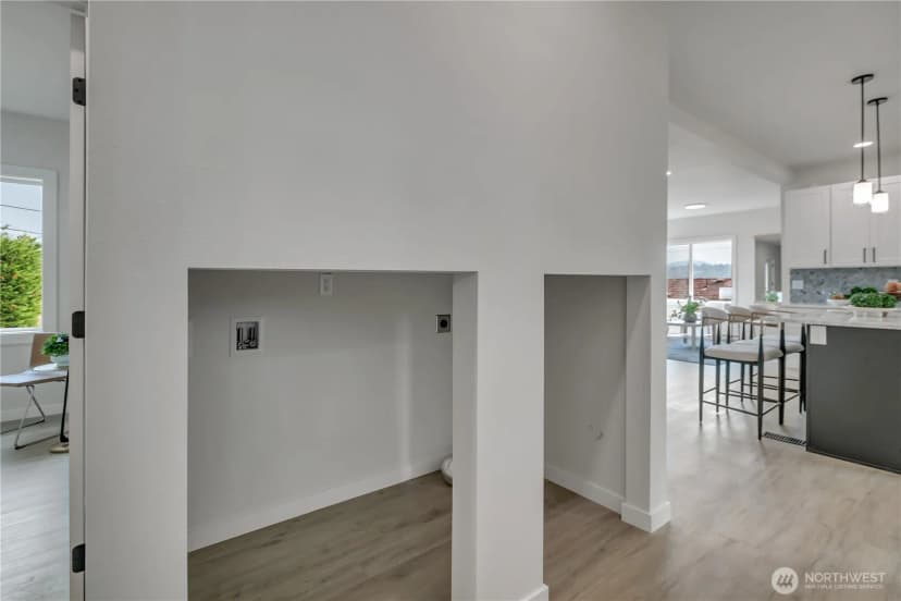 Property photo for 8739 S 113th Street, Seattle photo 29