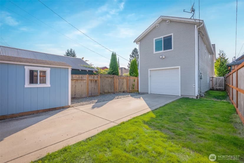 Property photo for 2521 Chestnut Street, Everett photo 2