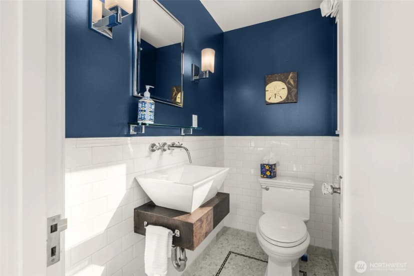 Property photo for 3211 37th Avenue Sw, Seattle photo 14