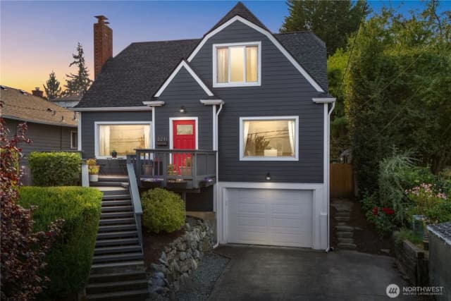 Property photo for 3211 37th Avenue Sw, Seattle