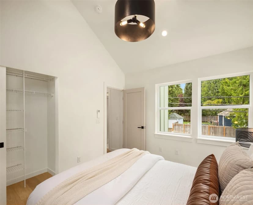 Property photo for 8710 30th Avenue Ne, Seattle photo 16