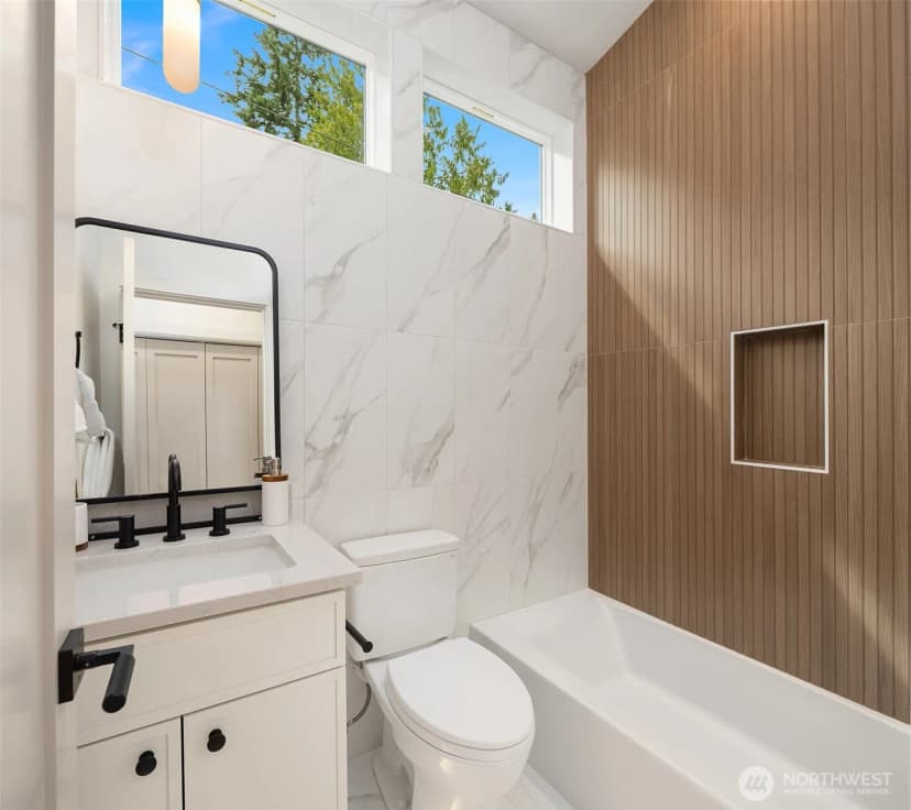 Property photo for 8710 30th Avenue Ne, Seattle photo 17