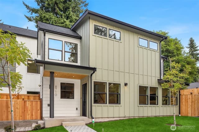 Property photo for 8710 30th Avenue Ne, Seattle photo 2