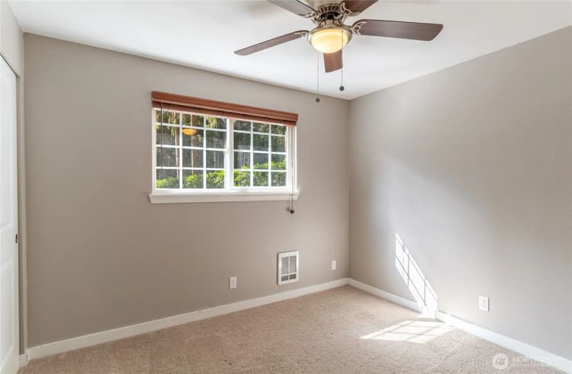Property photo for 15717 180th Place Ne, Woodinville photo 28