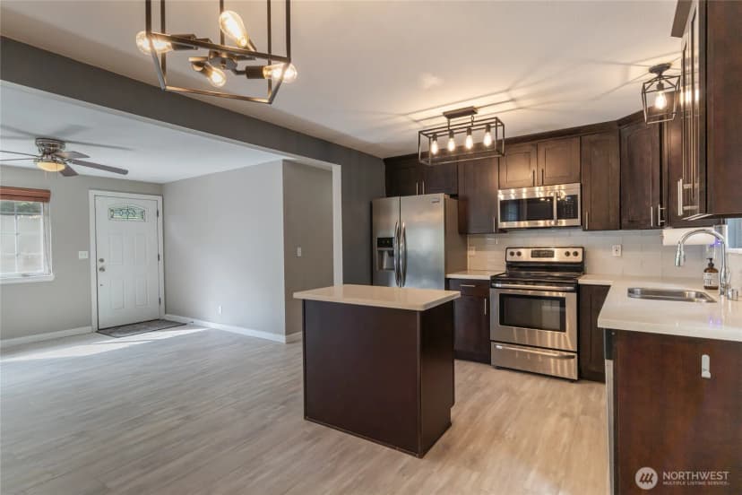 Property photo for 15717 180th Place Ne, Woodinville photo 14