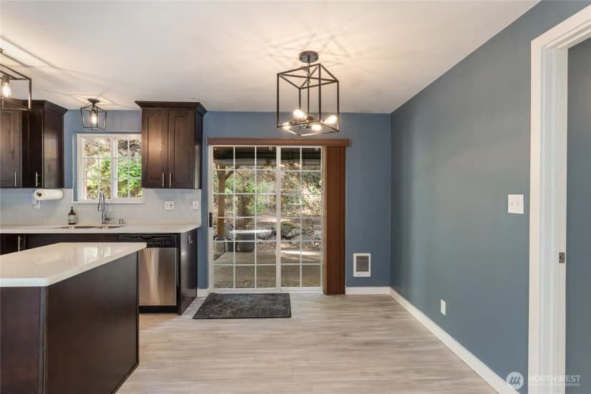 Property photo for 15717 180th Place Ne, Woodinville photo 11
