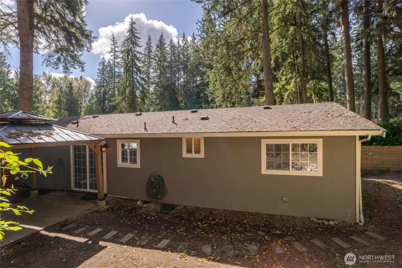 Property photo for 15717 180th Place Ne, Woodinville photo 18