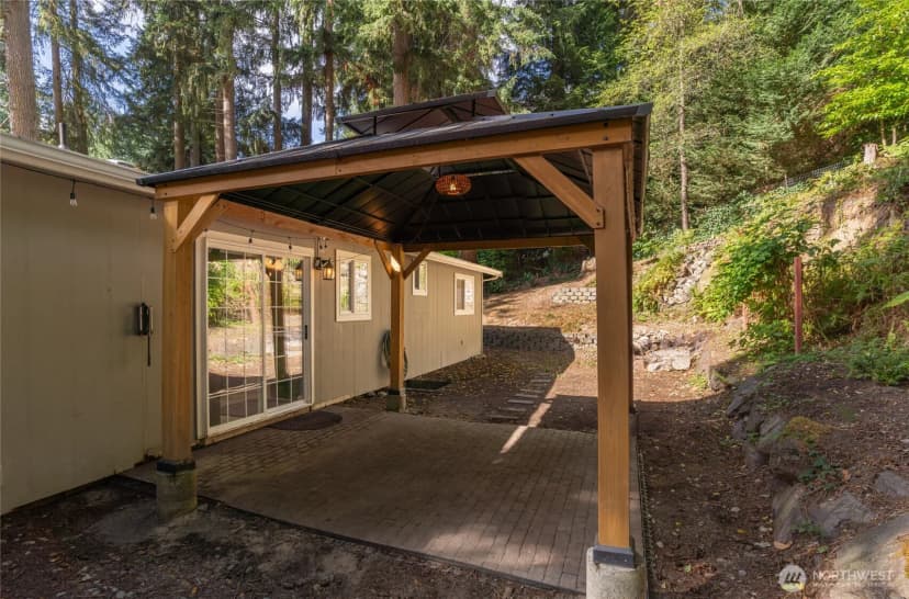Property photo for 15717 180th Place Ne, Woodinville photo 16