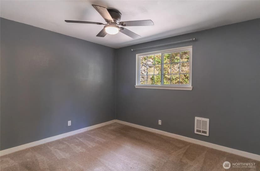 Property photo for 15717 180th Place Ne, Woodinville photo 24