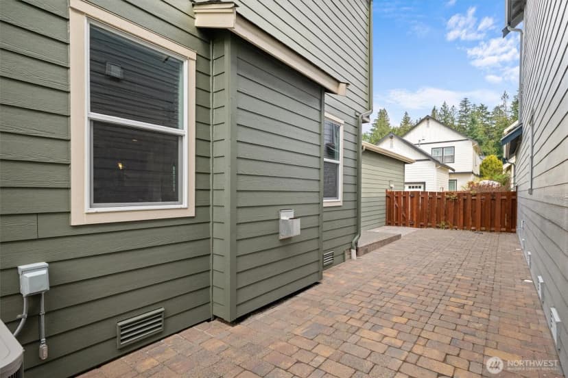 Property photo for 1576 14th Place Ne, Issaquah photo 35