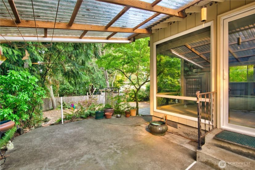 Property photo for 11731 Bartlett Avenue Ne, Seattle photo 23