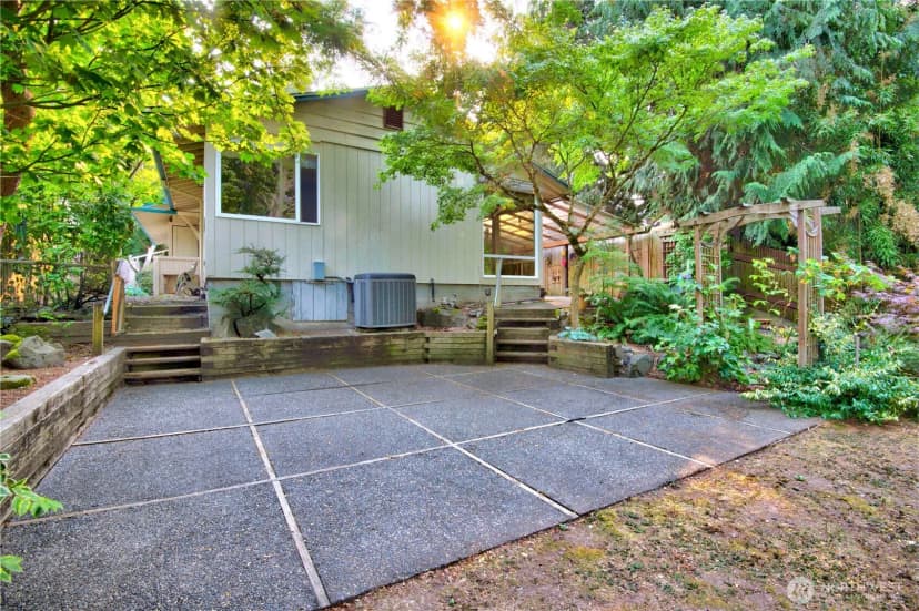 Property photo for 11731 Bartlett Avenue Ne, Seattle photo 20