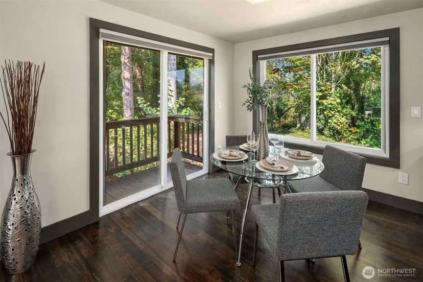 Property photo for 8004 Ne 28th Street, Hunts Point photo 9