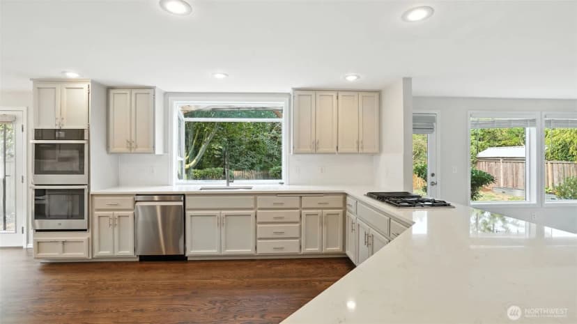 Property photo for 18131 132nd Place Se, Renton photo 15