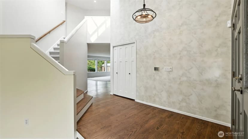 Property photo for 18131 132nd Place Se, Renton photo 5