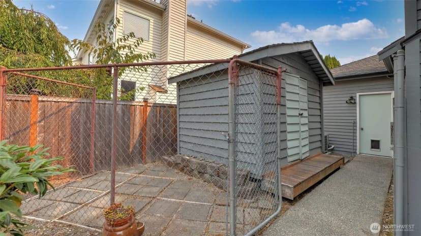 Property photo for 18131 132nd Place Se, Renton photo 38