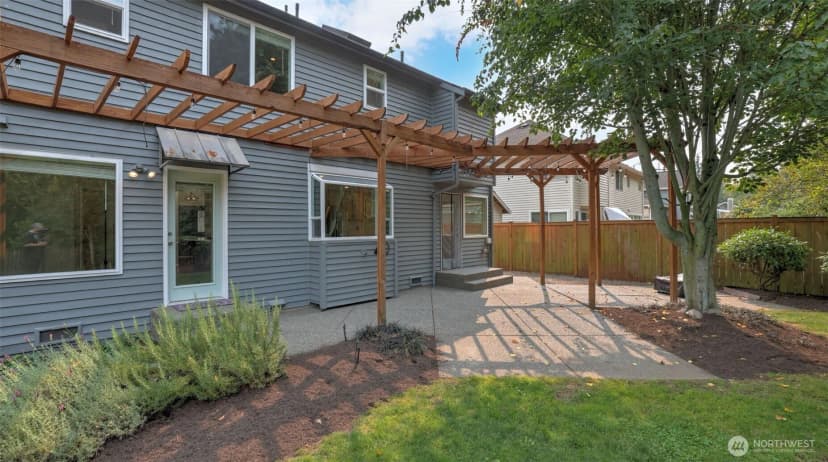 Property photo for 18131 132nd Place Se, Renton photo 35