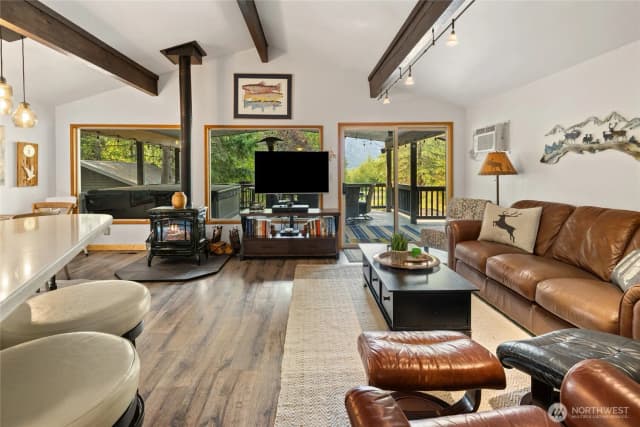 Property photo for 181 Beechwood Lane, Ronald photo 4