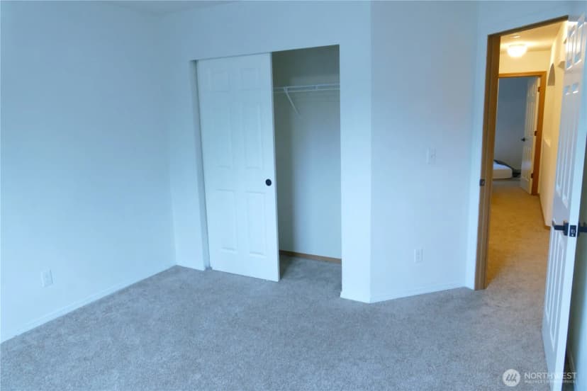 Property photo for 8707 1st Place Ne #b, Lake Stevens photo 19