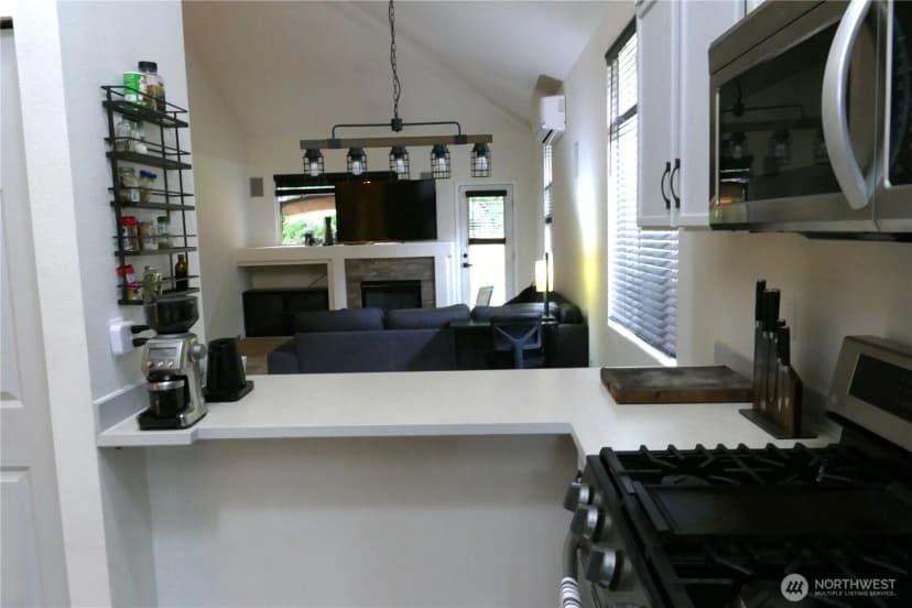 Property photo for 8707 1st Place Ne #b, Lake Stevens photo 4
