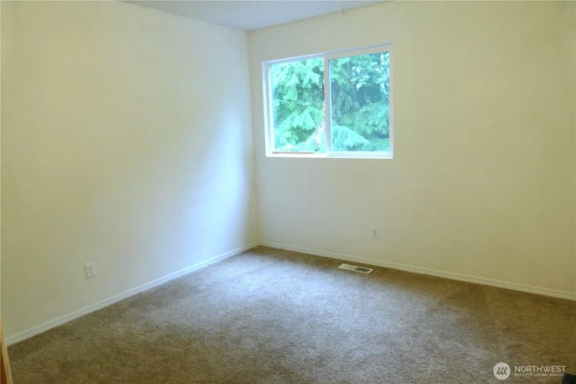Property photo for 8707 1st Place Ne #b, Lake Stevens photo 15
