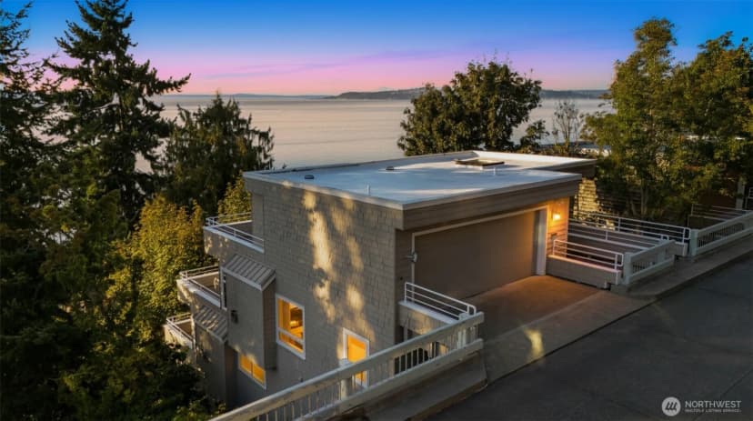Property photo for 2134 Bonair Drive Sw, Seattle photo 28