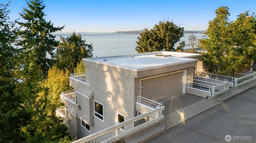 Property photo for 2134 Bonair Drive Sw, Seattle photo 26