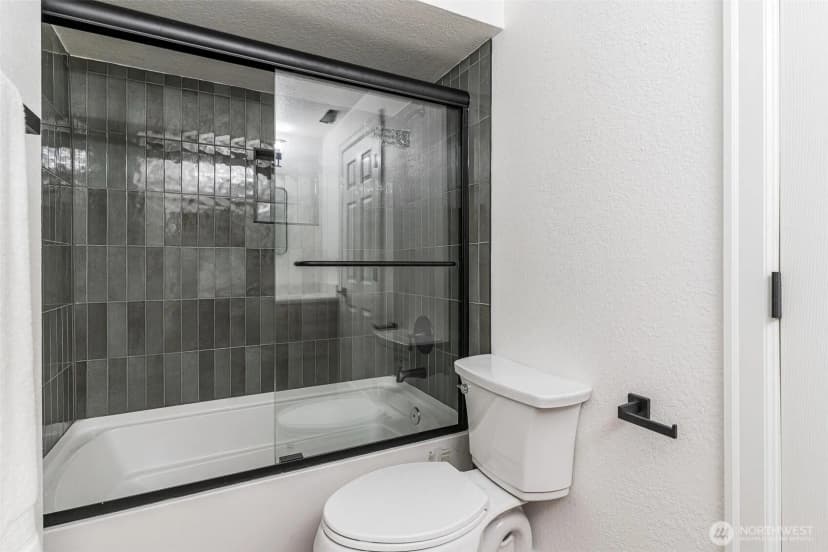 Property photo for 13206 Se 51st Place, Bellevue photo 25