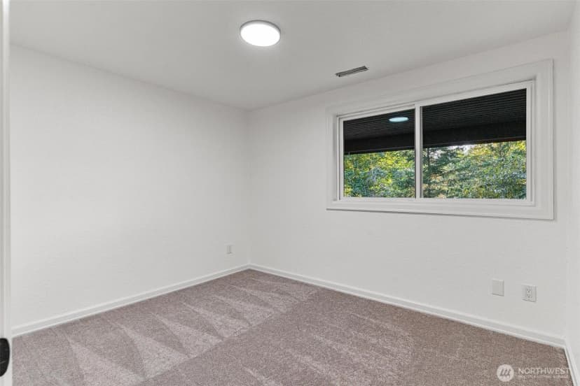 Property photo for 13206 Se 51st Place, Bellevue photo 28