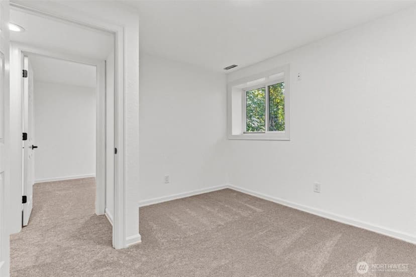 Property photo for 13206 Se 51st Place, Bellevue photo 23