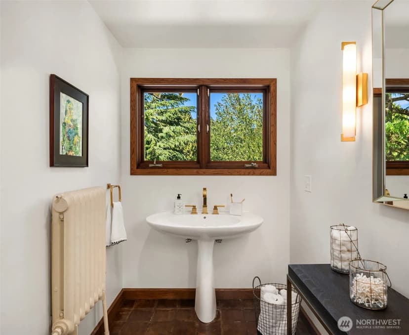 Property photo for 3103 Mount Rainier Drive S, Seattle photo 31