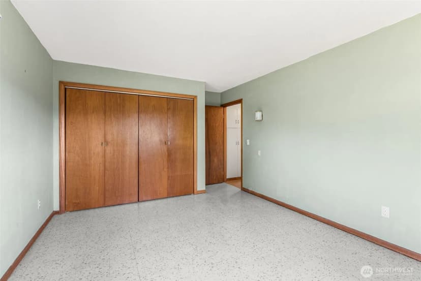 Property photo for 302 Mossyrock Road W, Mossyrock photo 11