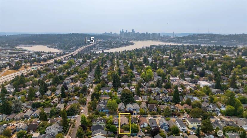 Property photo for 154 Ne 52nd Street, Seattle photo 23