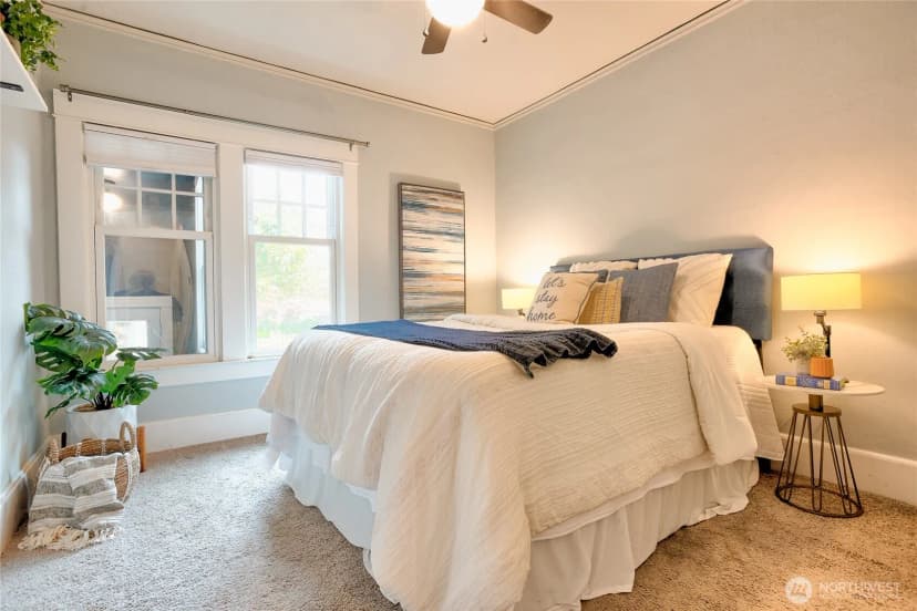 Property photo for 154 Ne 52nd Street, Seattle photo 10