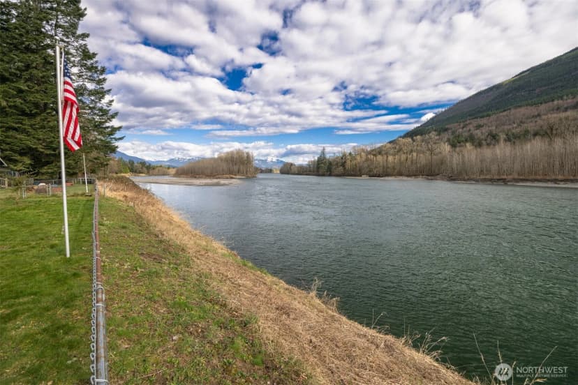 Property photo for 8789 Cedar Court, Sedro Woolley photo 8