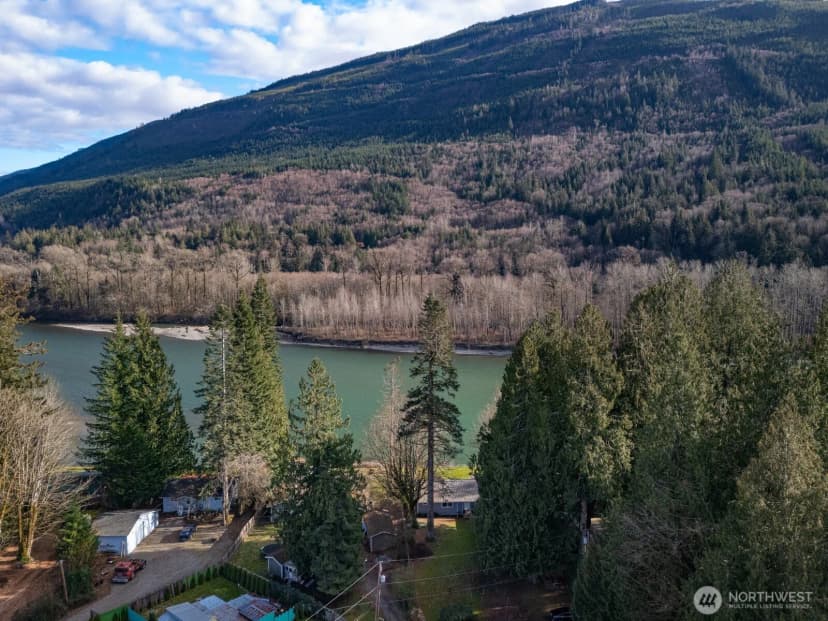 Property photo for 8789 Cedar Court, Sedro Woolley photo 35