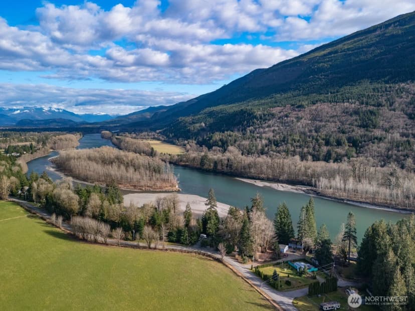 Property photo for 8789 Cedar Court, Sedro Woolley photo 16