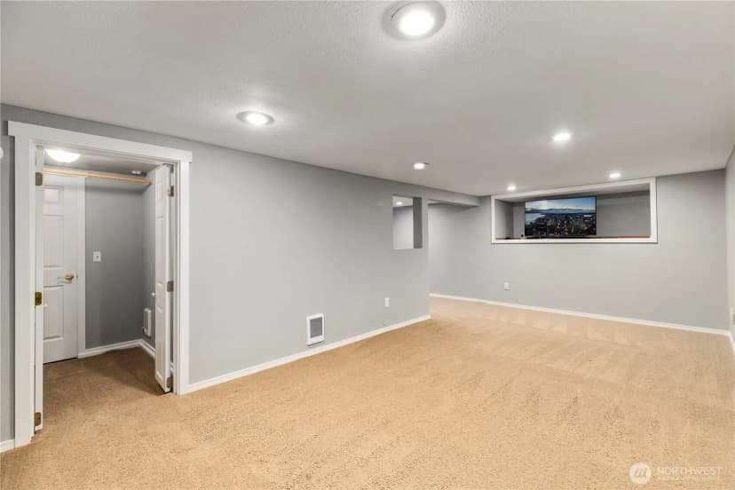 Property photo for 13128 Se 95th Way, Newcastle photo 18