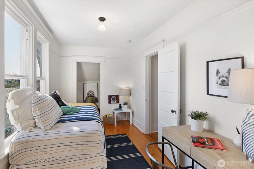 Property photo for 1621 N 39th Street, Seattle photo 17