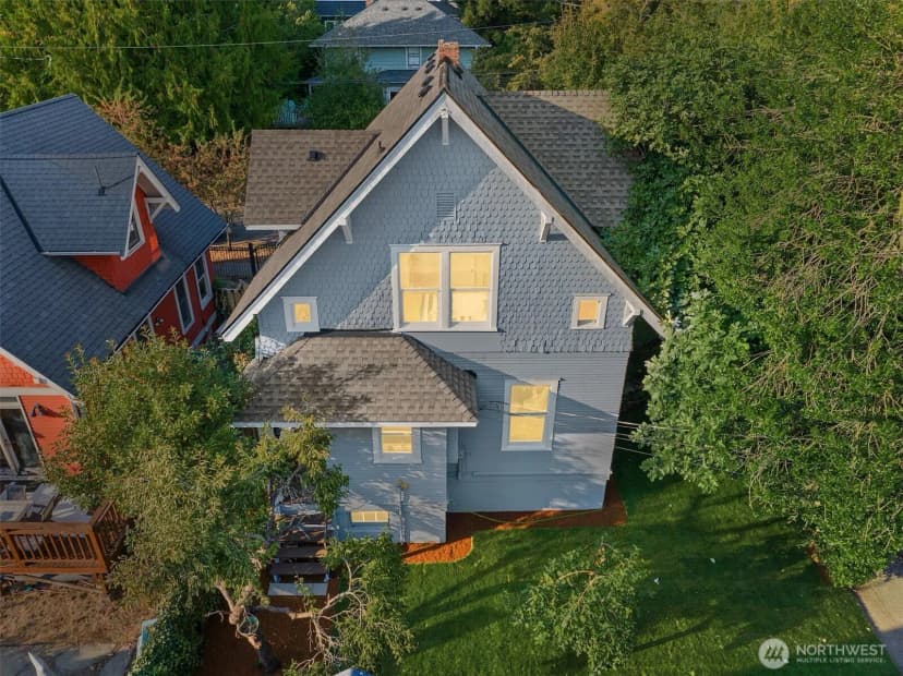Property photo for 1621 N 39th Street, Seattle photo 28